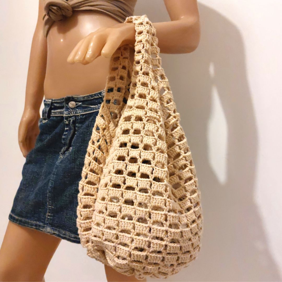Convertible Top-to-Bag: A Unique 2-in-1 Crochet Design for Summer